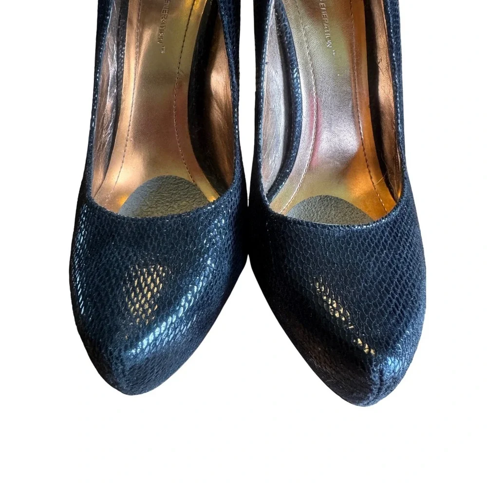BCBGeneration BG-PARADE Black Snakeskin Embossed Leather Platform Pumps 8.5/38.5